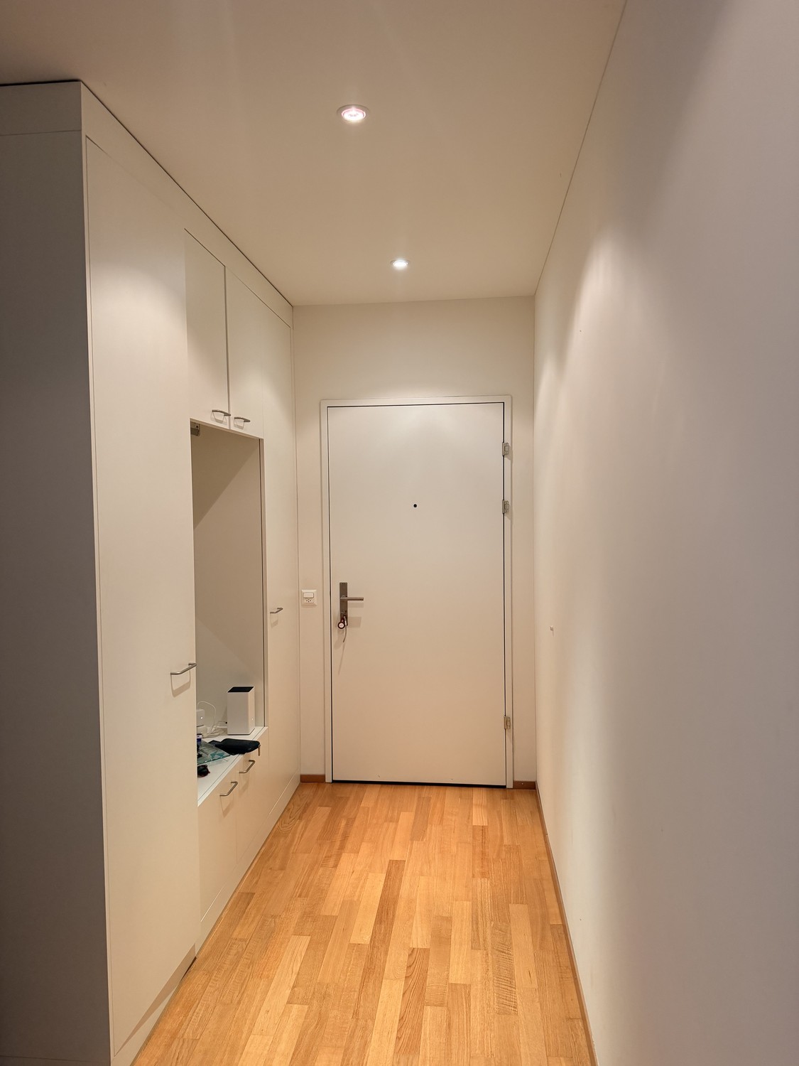 Incantevole appartamento di 2,5 locali in affitto a Luzern - 19 Bireggstrasse, 6003 Luzern
Un grazioso appartamento di 2,5 locali disponibile per l'affitto a Luzern, ideale per una persona singola o una coppia in cerca di una casa confortevole.
L'appartamento offre un accogliente spazio living, una , foto 3 di 5