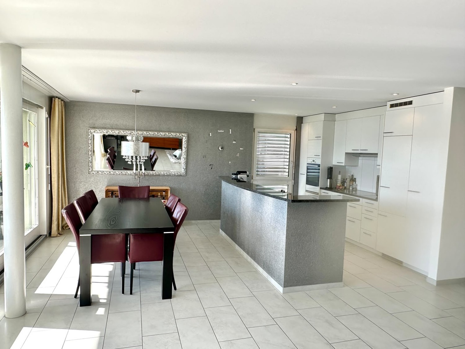 Appartamento di 4 ½ locali, foto 2 di 8