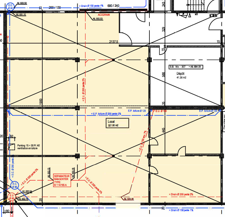 327m² commerciale