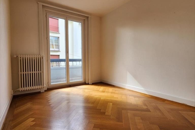 Appartamento di 2 ½ locali, foto 2 di 3