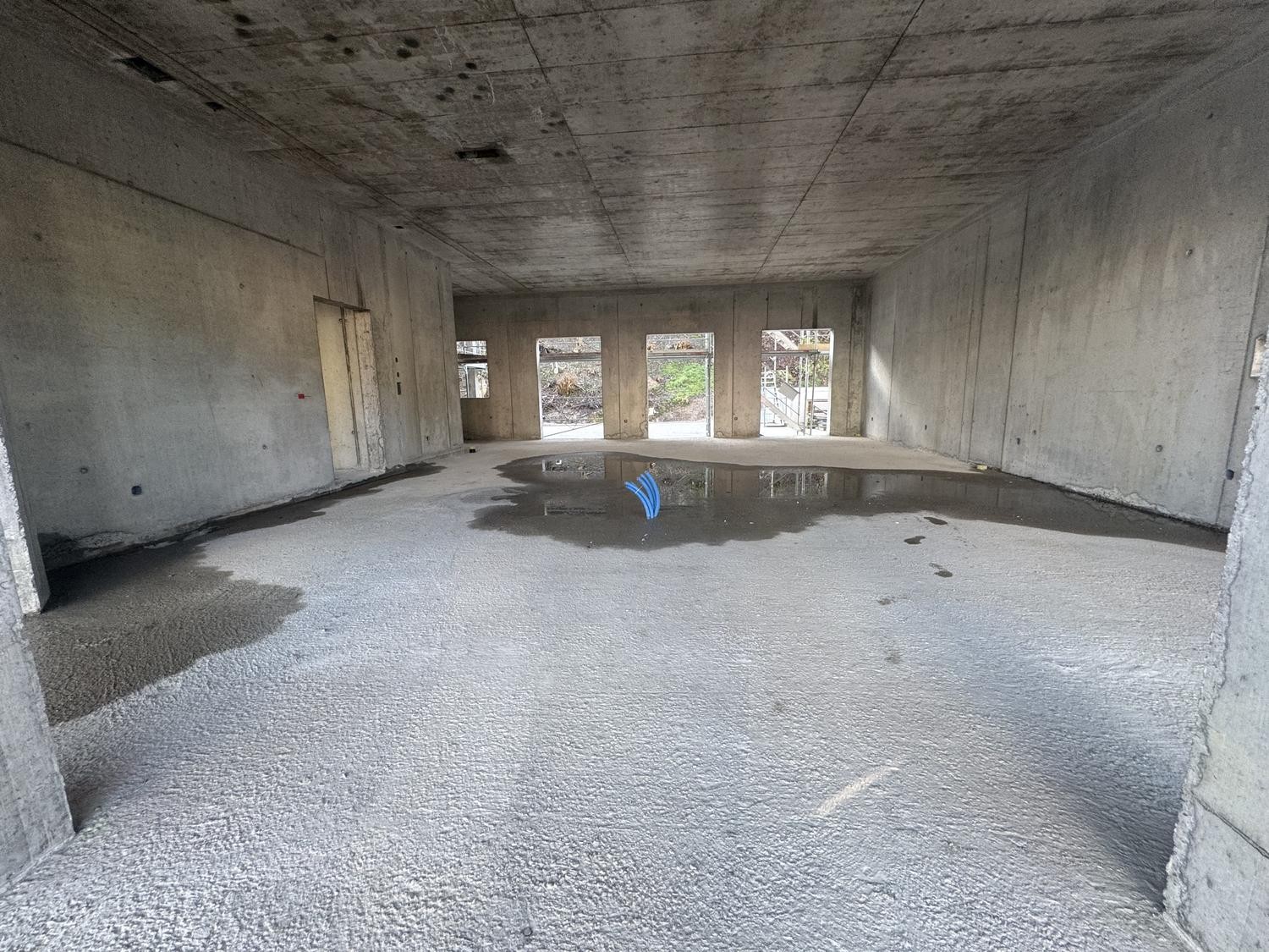 100m² commerciale