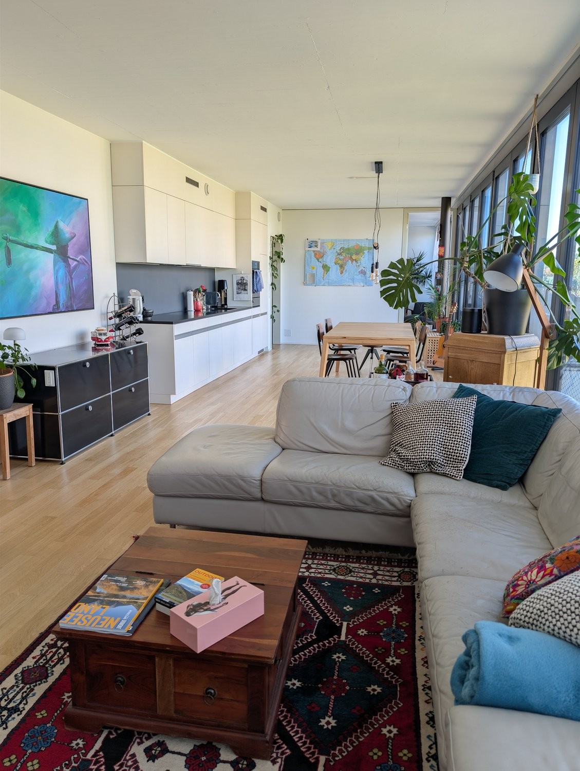 Appartamento arredato di 3 ½ locali, foto 2 di 9