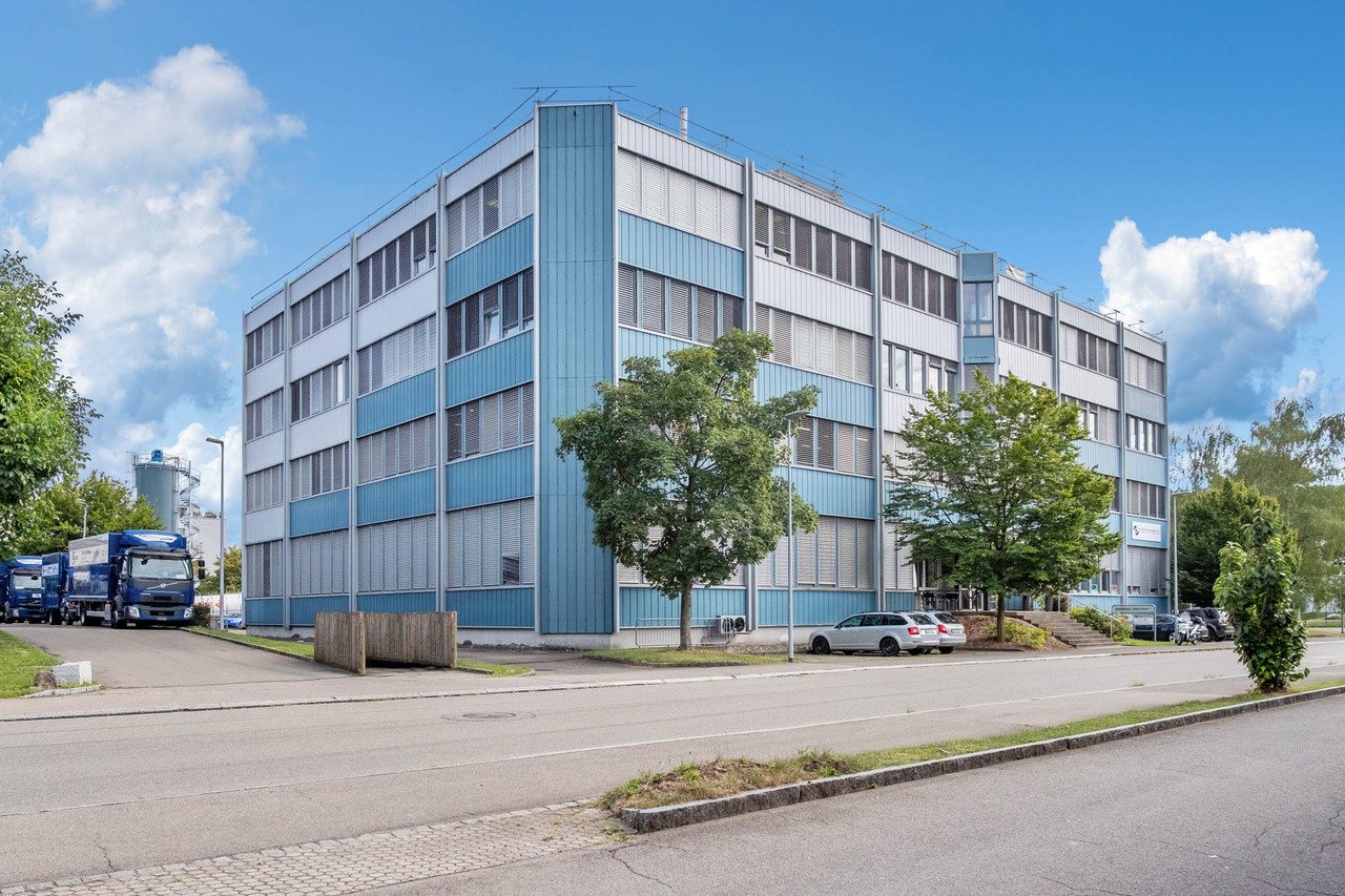 631m² commerciale