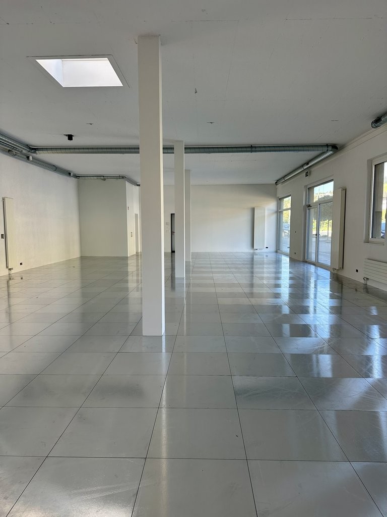 185m² commerciale