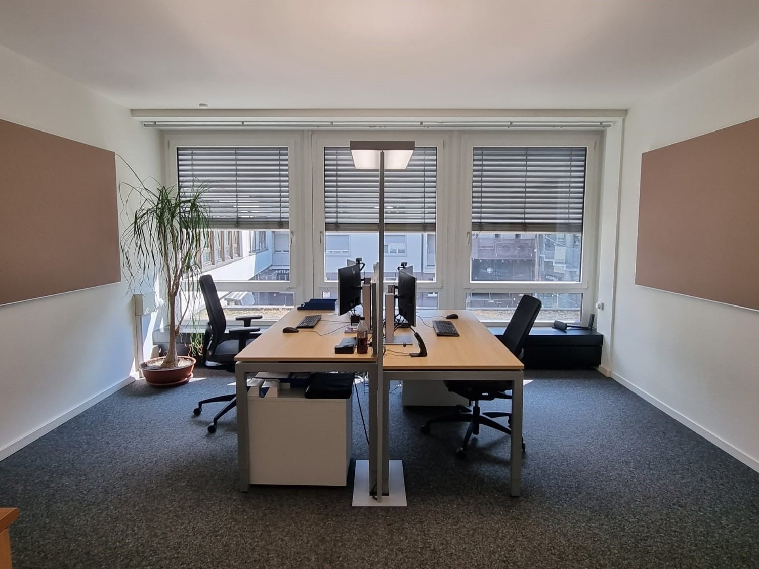 160m² ufficio, foto 5 di 9