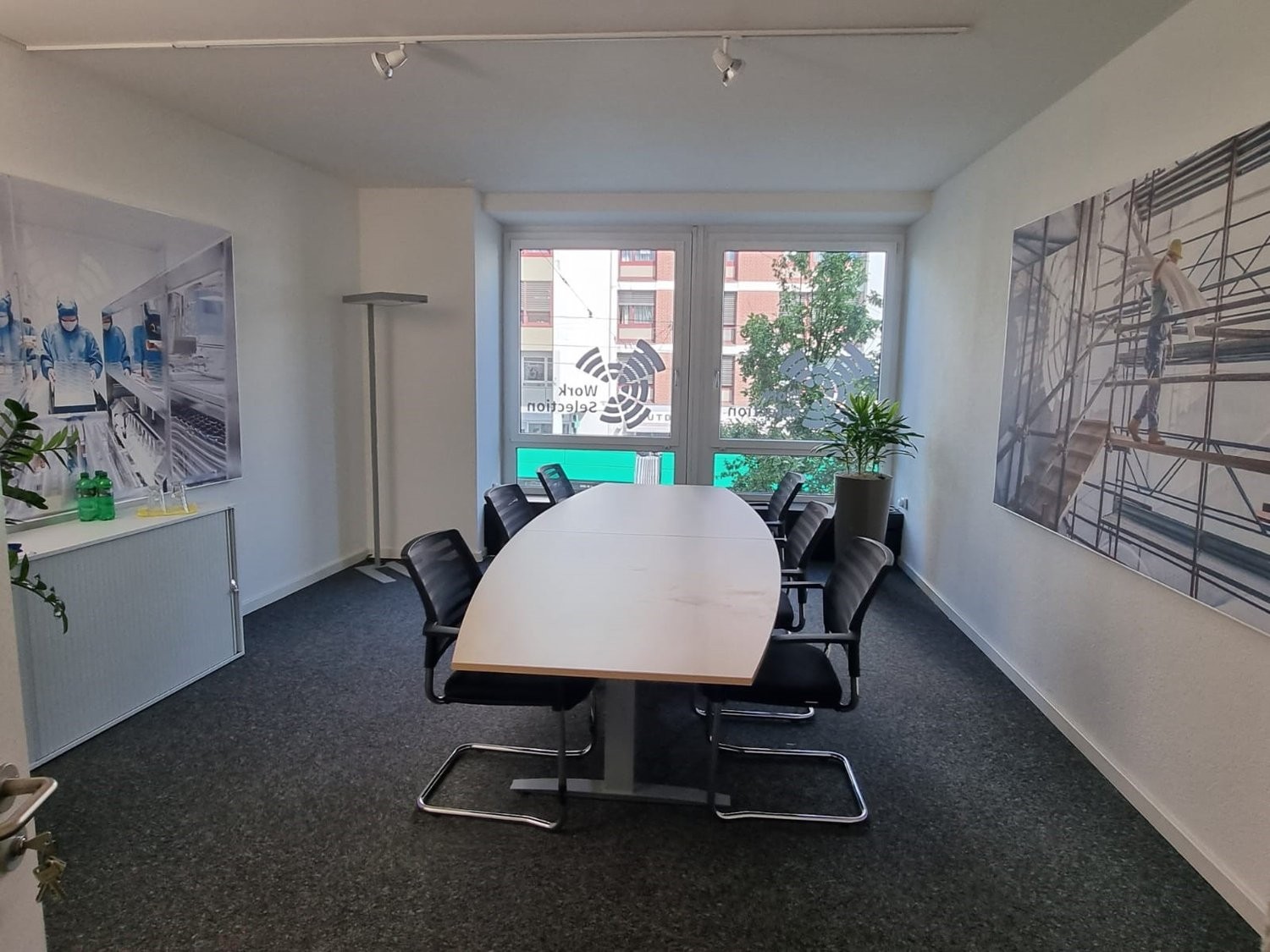 160m² ufficio, foto 3 di 9