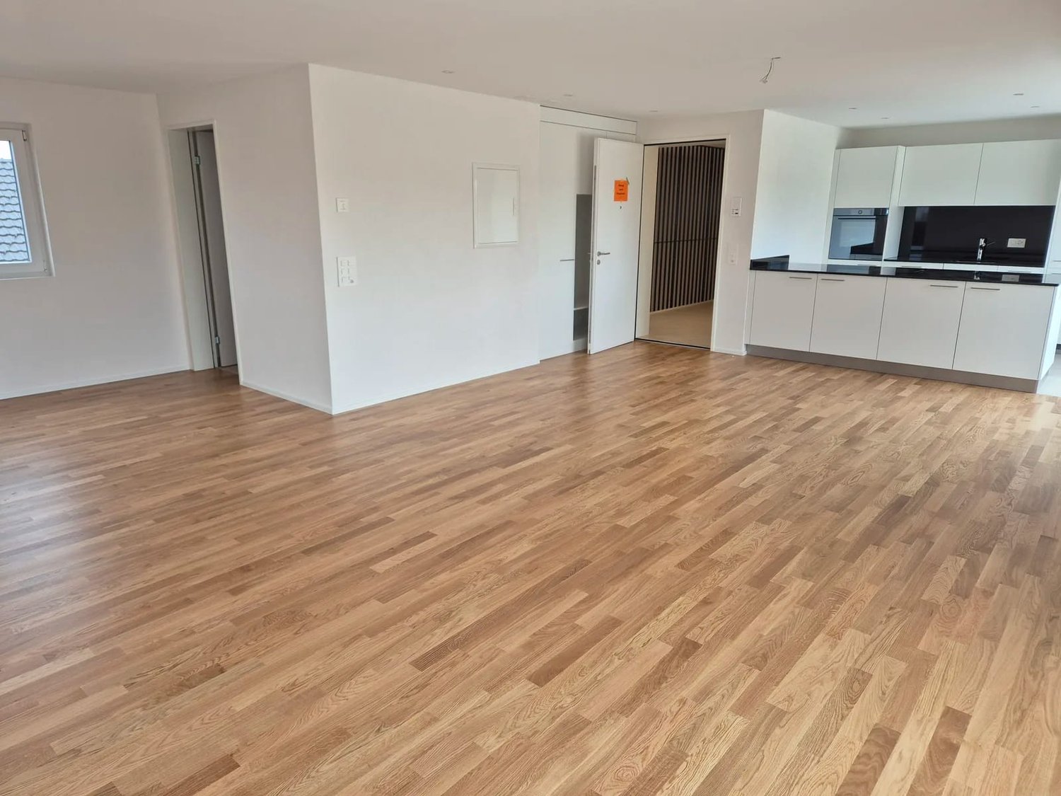 Appartamento attico di 3 ½ locali, foto 3 di 8