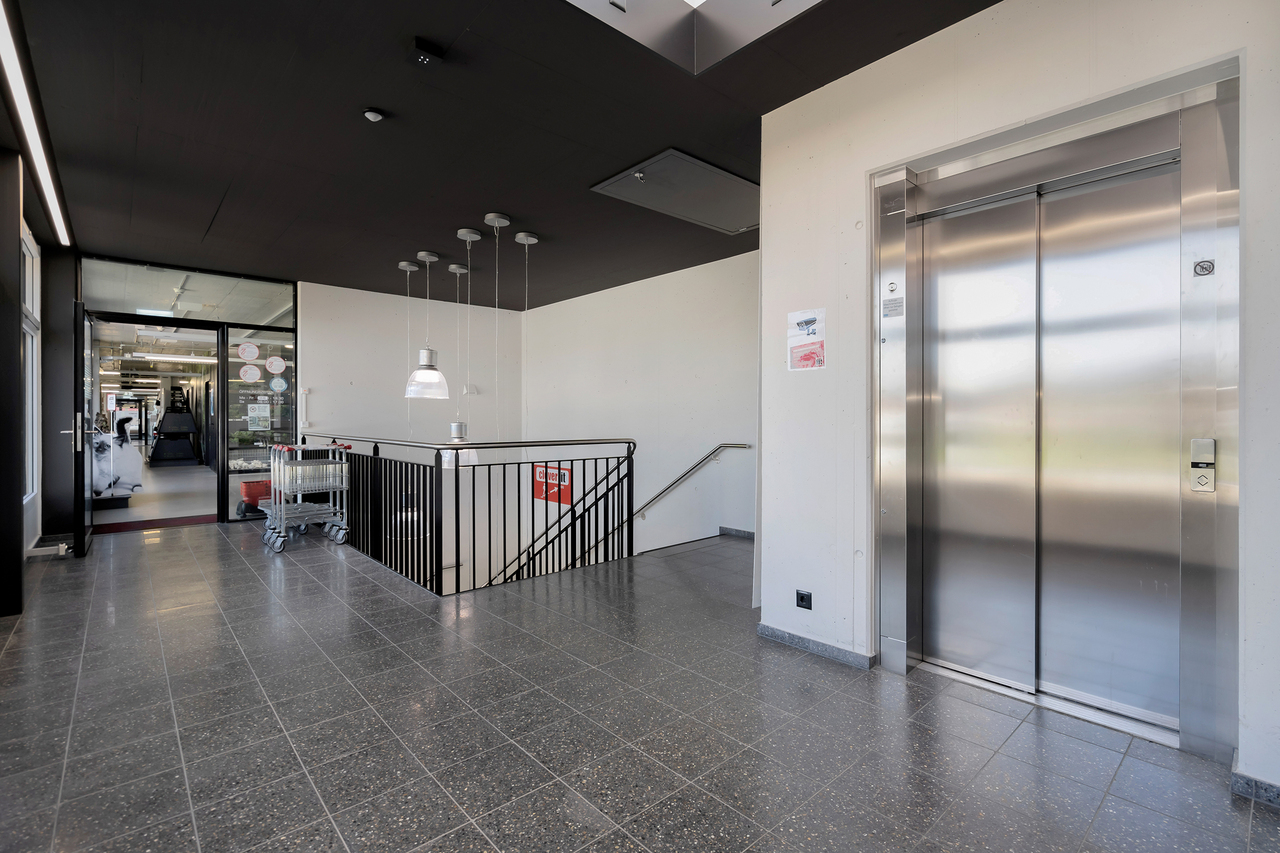 983m² ufficio