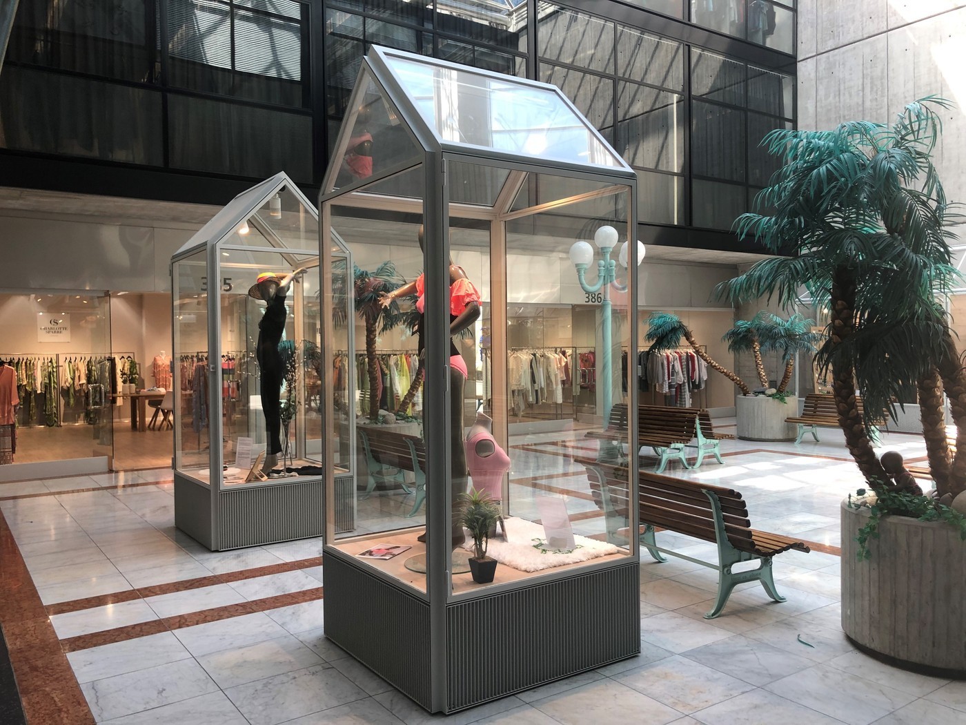 Vitrine d'exposition