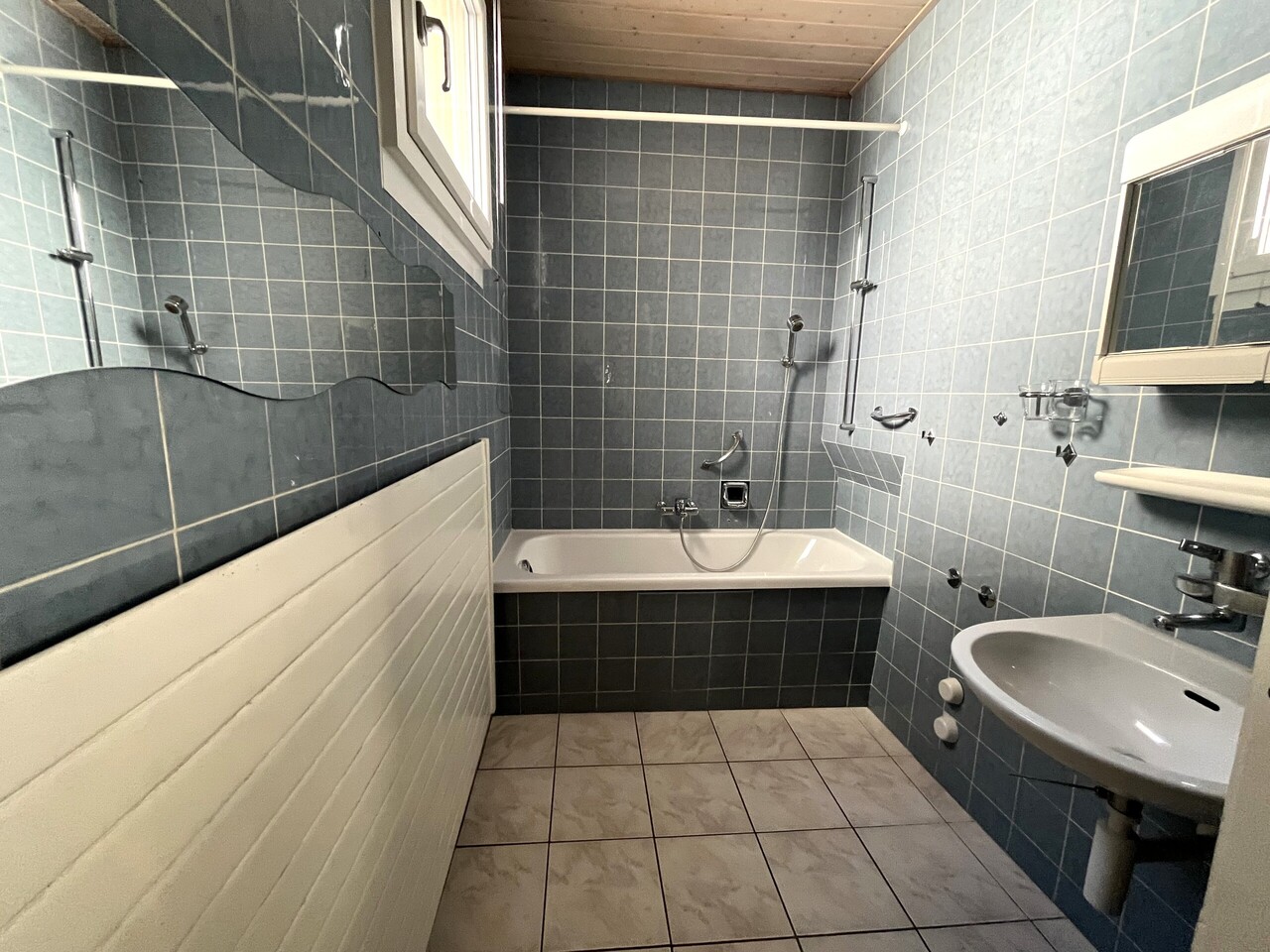85m² commerciale