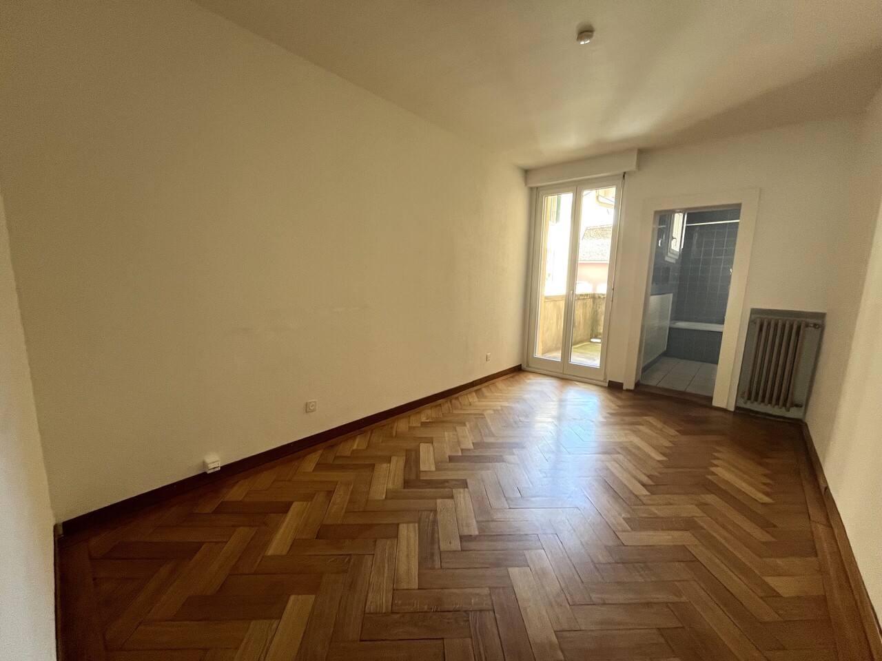 85m² commerciale