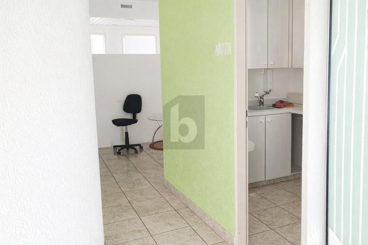 230m² studio