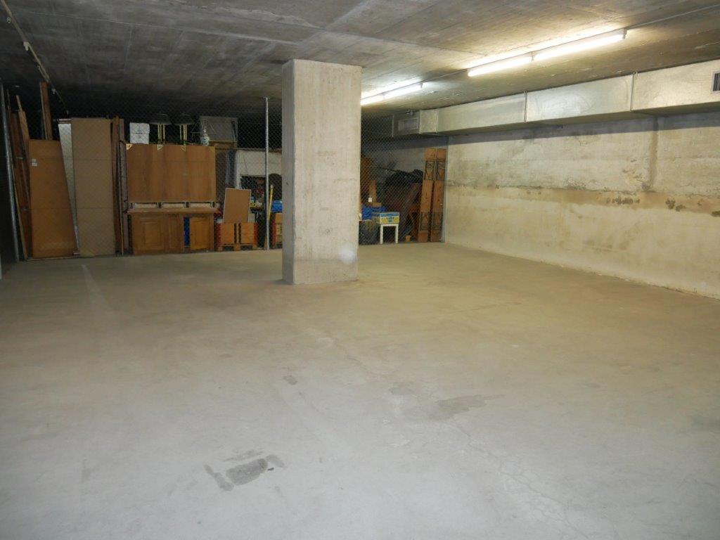 90m² di deposito