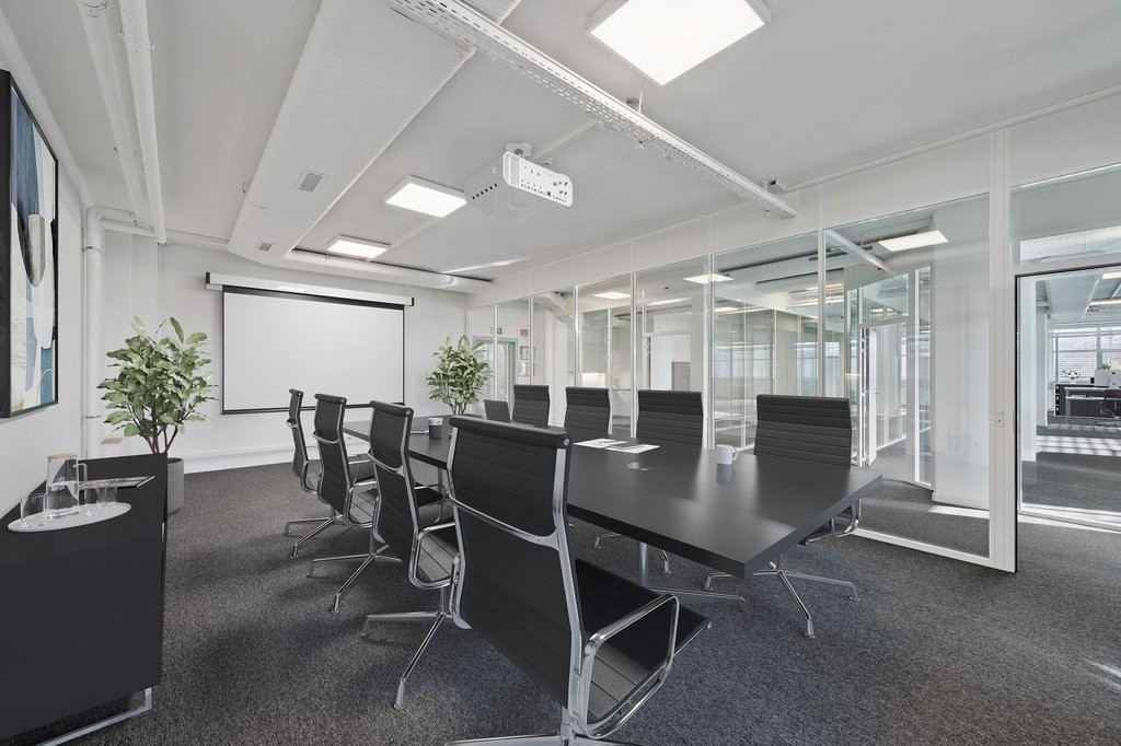 378m² office