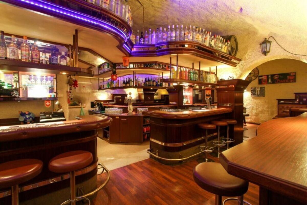 Pub