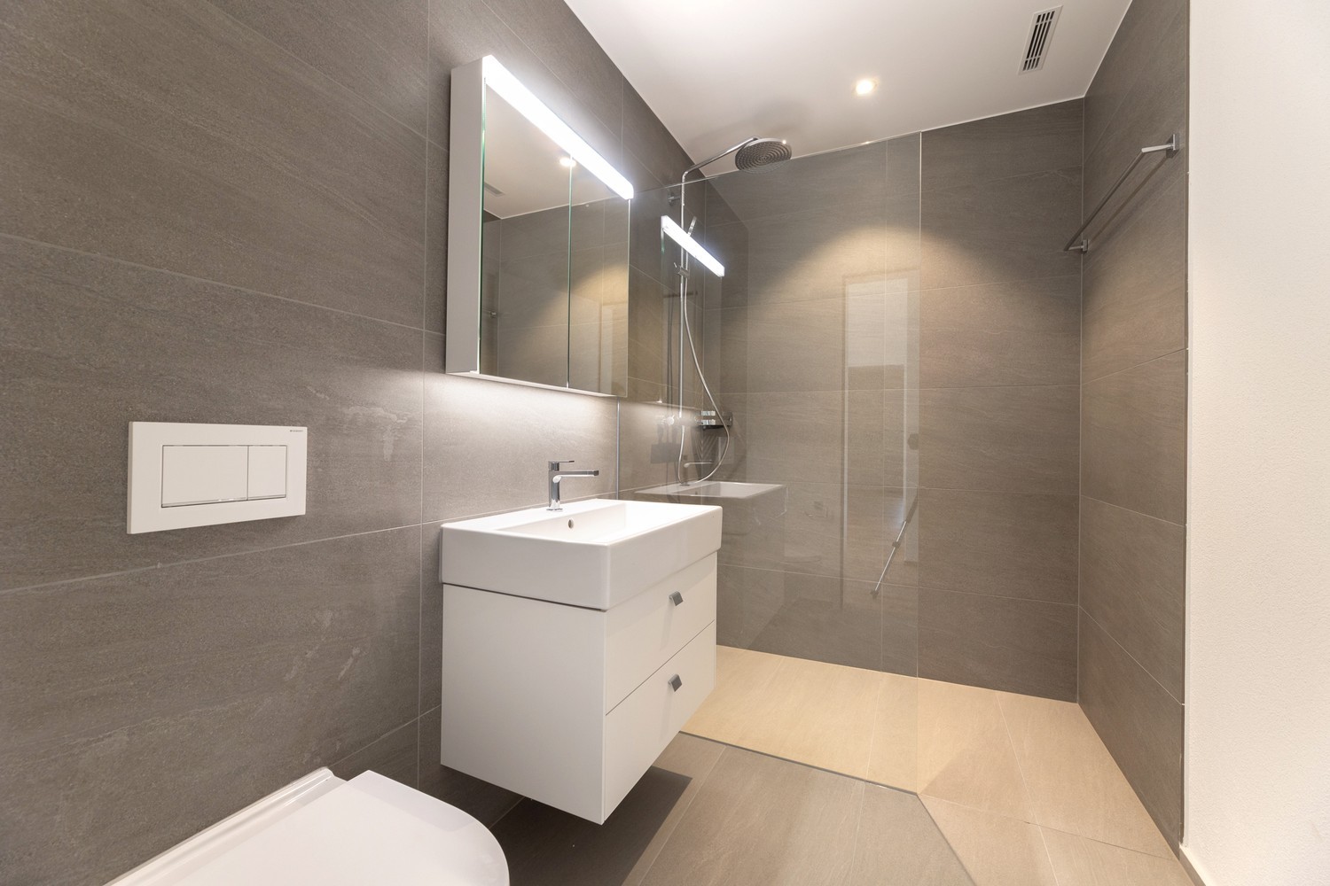 Appartamento di 3 ½ locali, foto 2 di 8