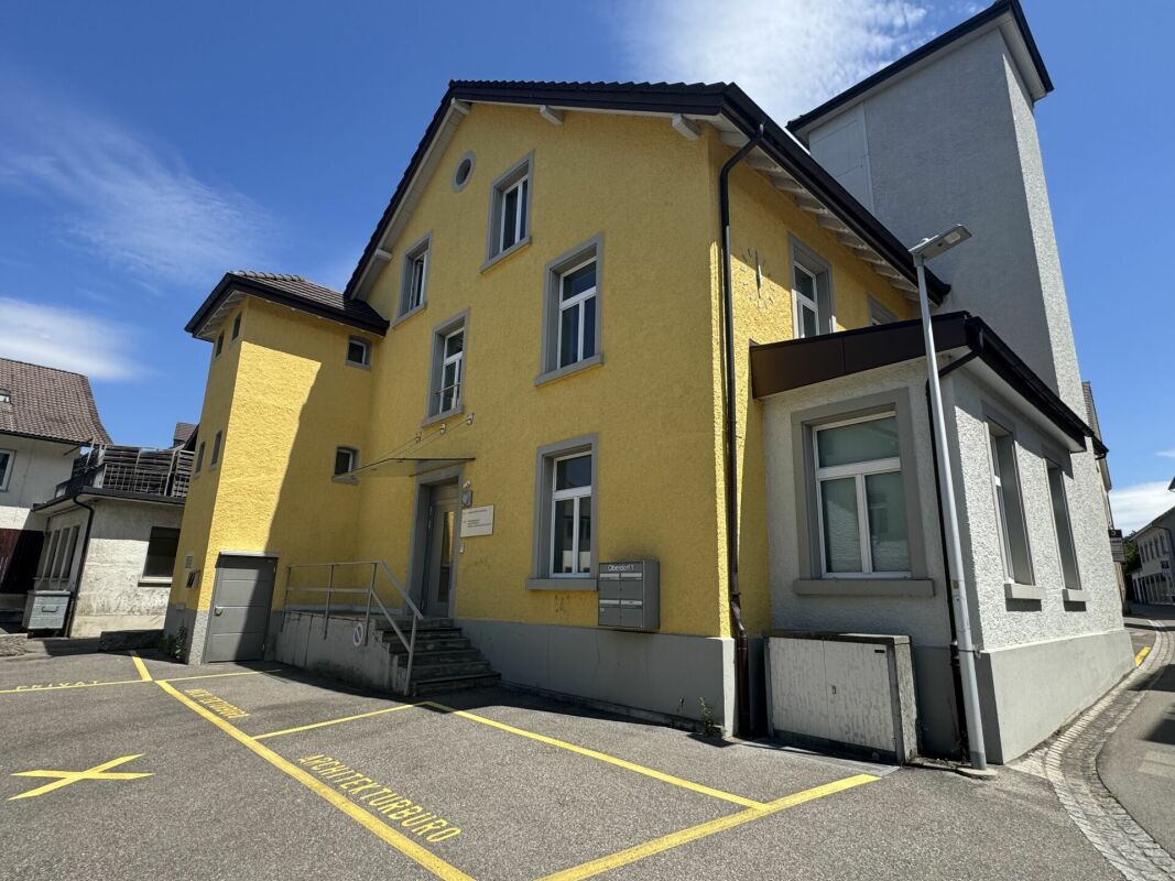 324m² commerciale
