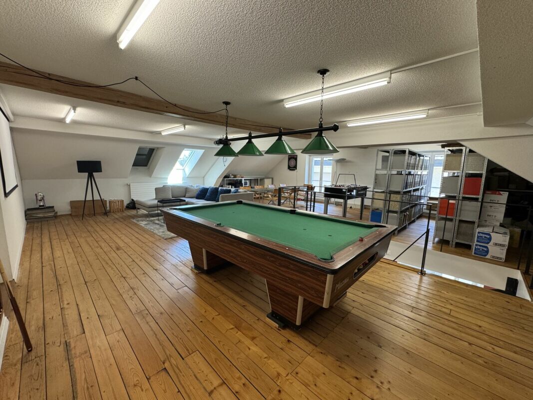 324m² commerciale