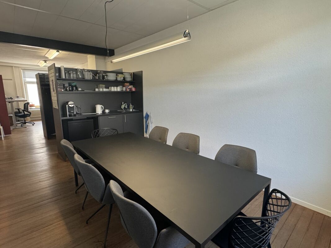 324m² commerciale