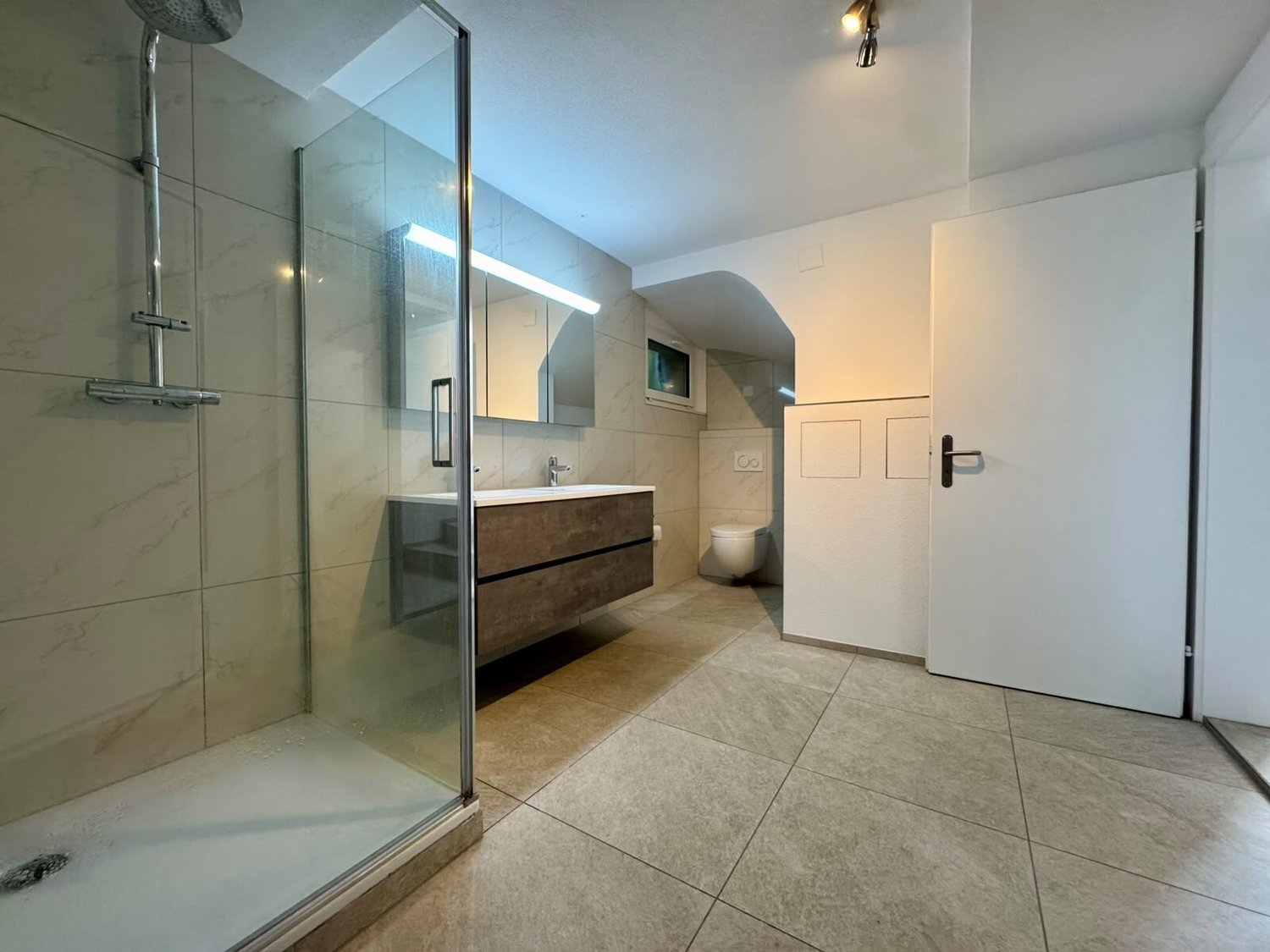 Casa unifamiliare di 2 ½ locali, foto 4 di 10