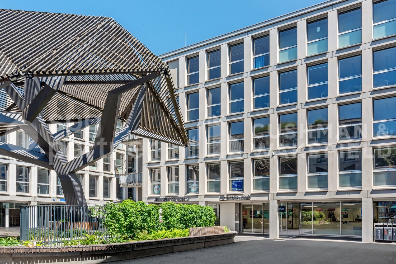 773m² commerciale