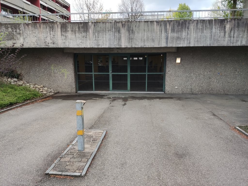 Posto auto sotterraneo, foto 1 di 2