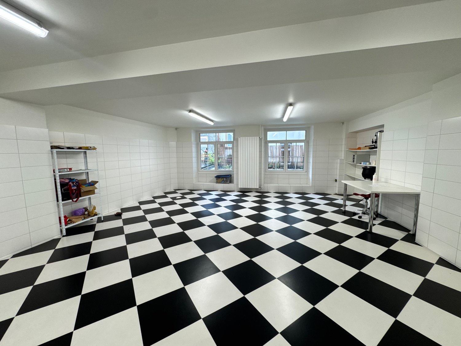 355m² caffè