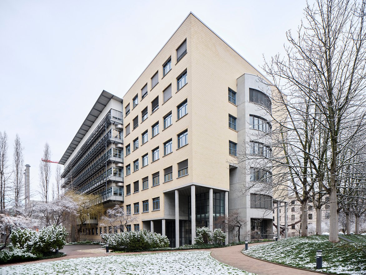 181m² commerciale