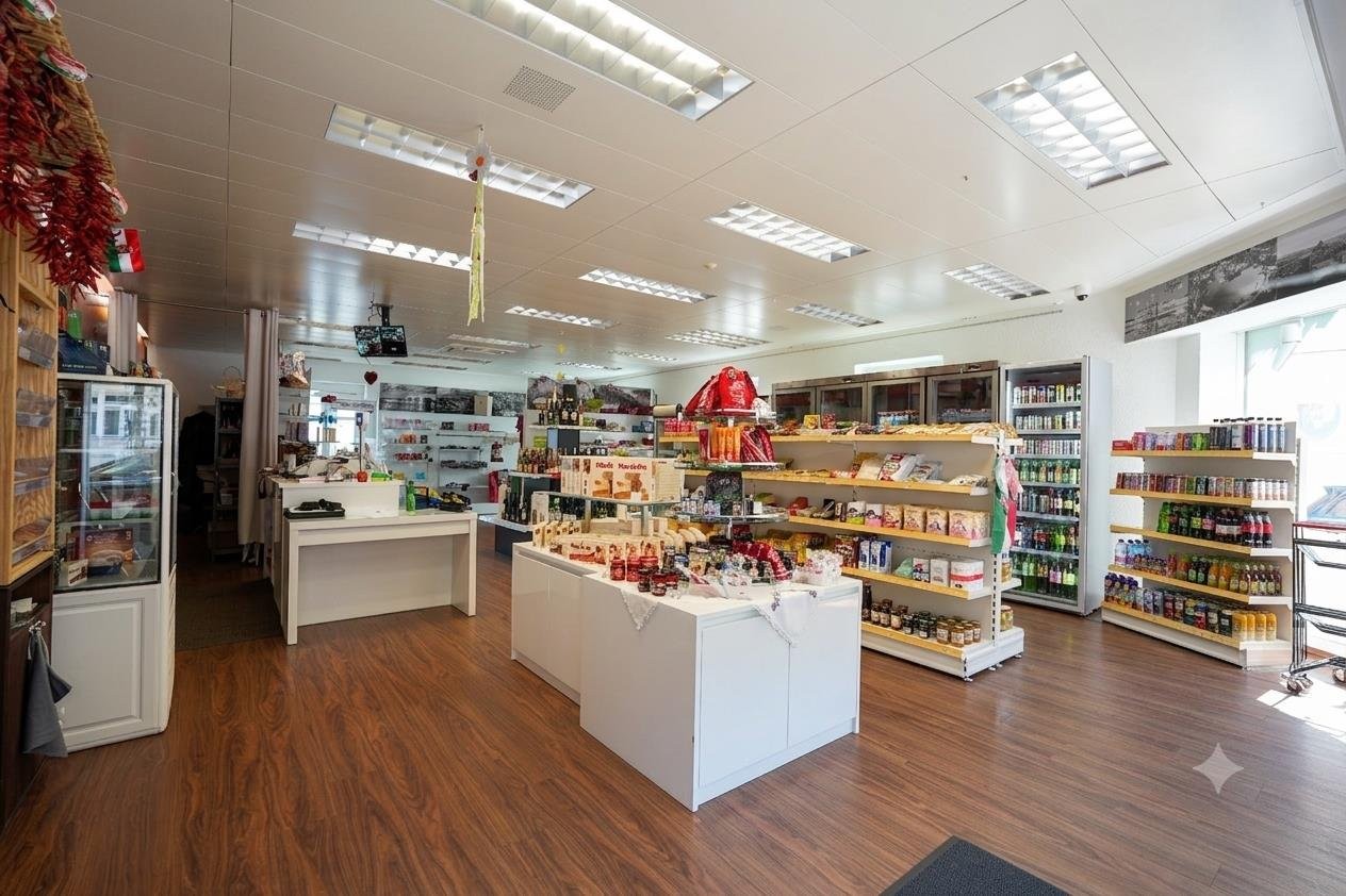 153m² commerciale