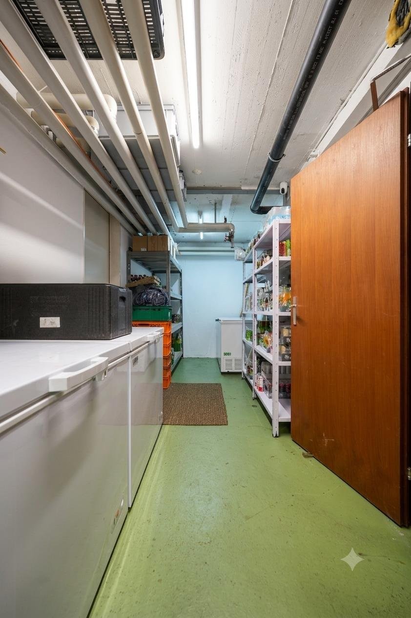 153m² commerciale