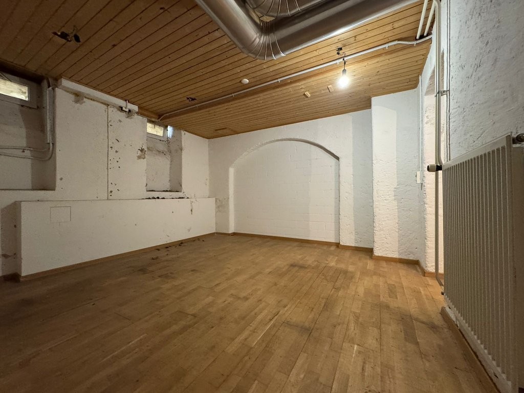 37m² locale di deposito