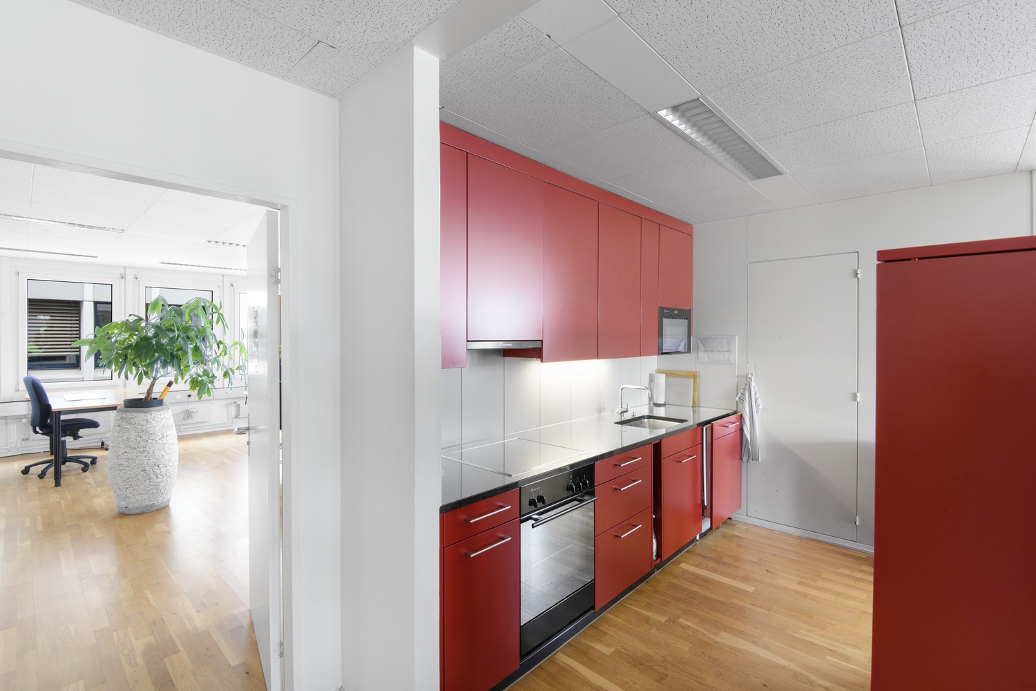 698m² ufficio