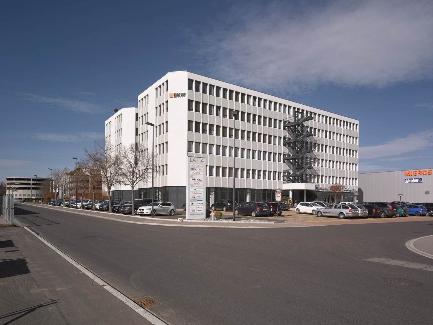 698m² ufficio