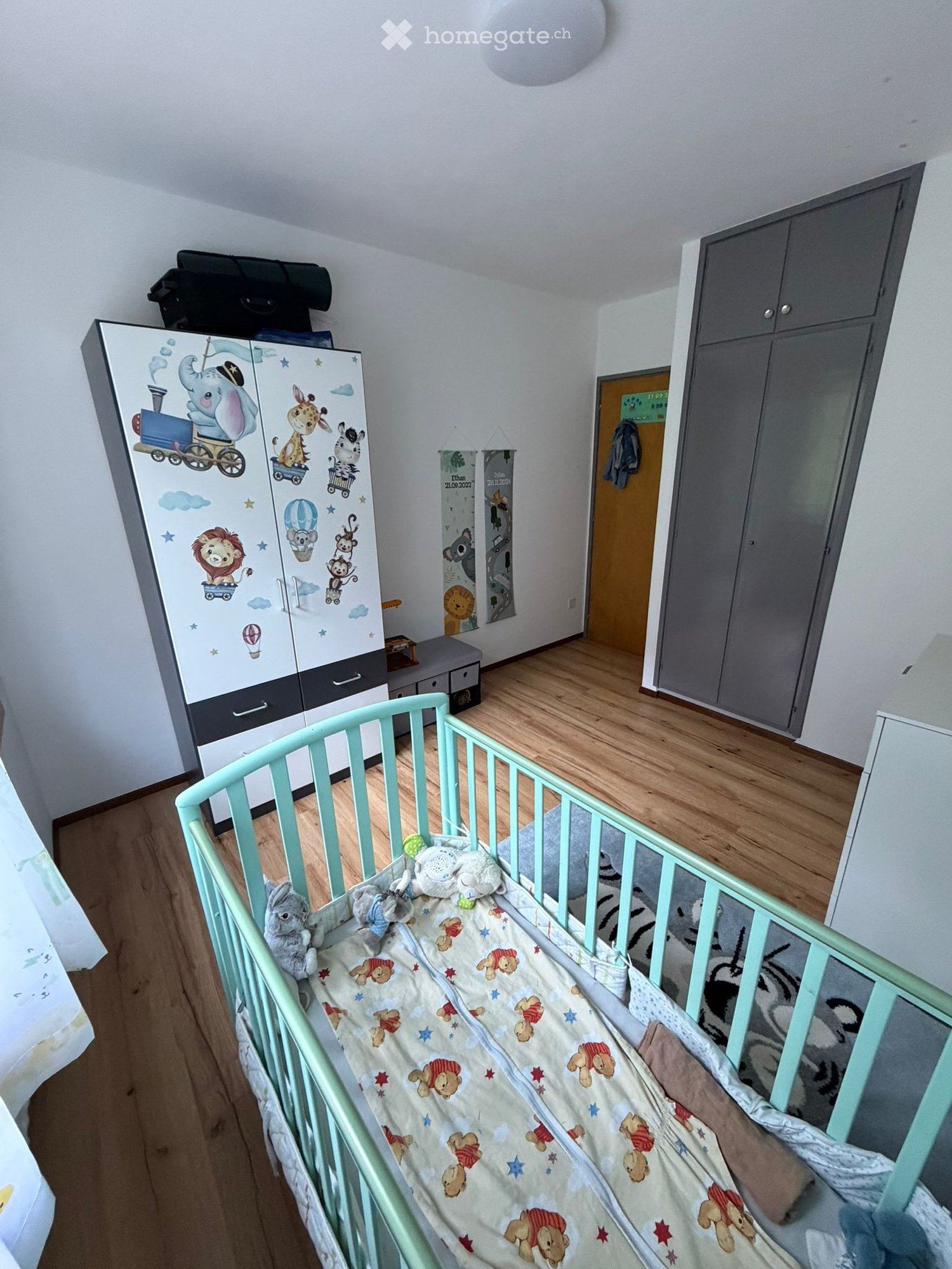 5 rooms apartment