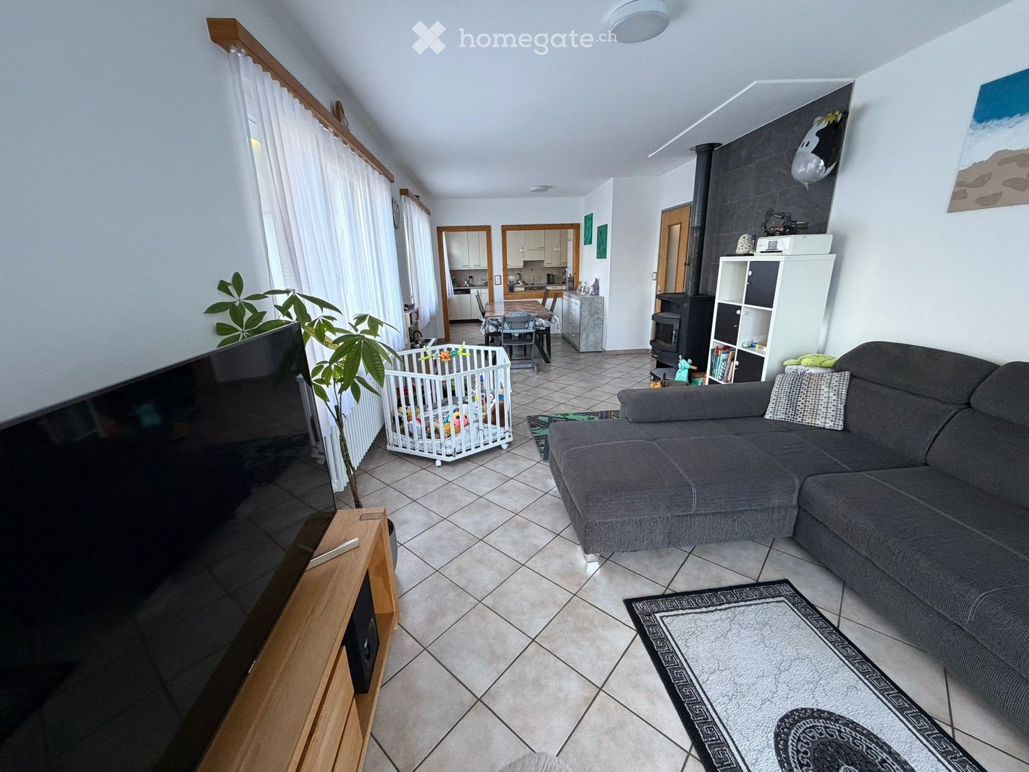 5 rooms apartment