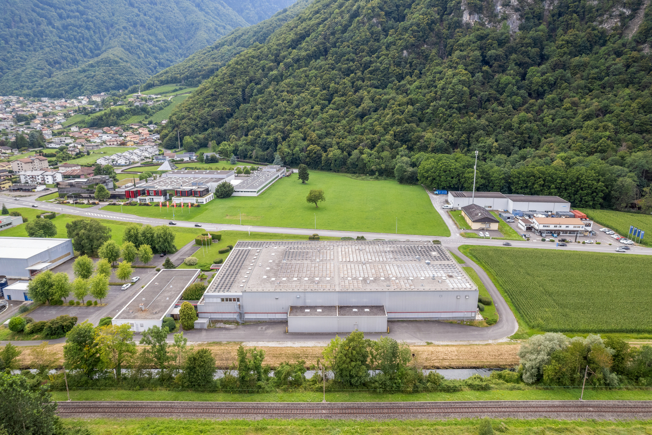 438m² deposito