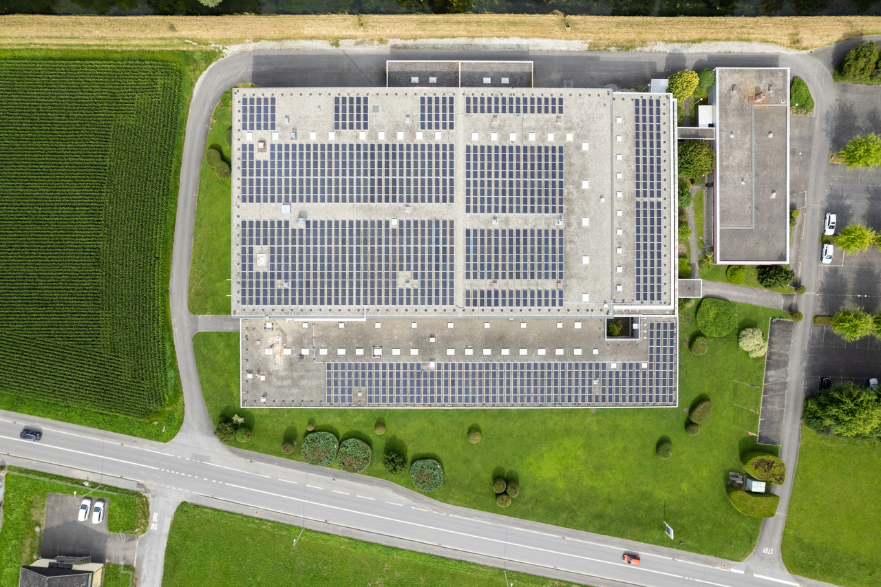 438m² deposito