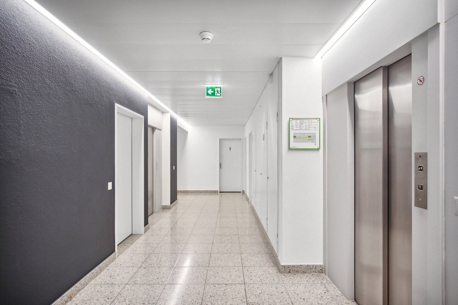 197m² ufficio, foto 9 di 10