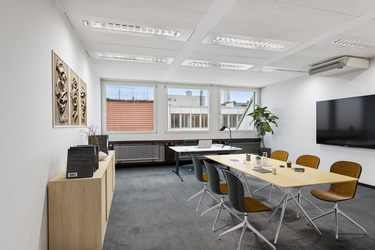 197m² ufficio, foto 4 di 10