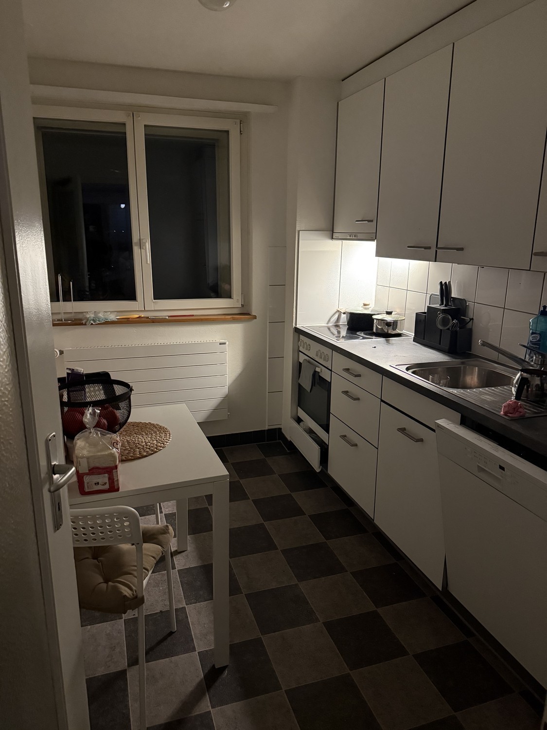 Stanza in un appartamento condiviso, foto 4 di 5
