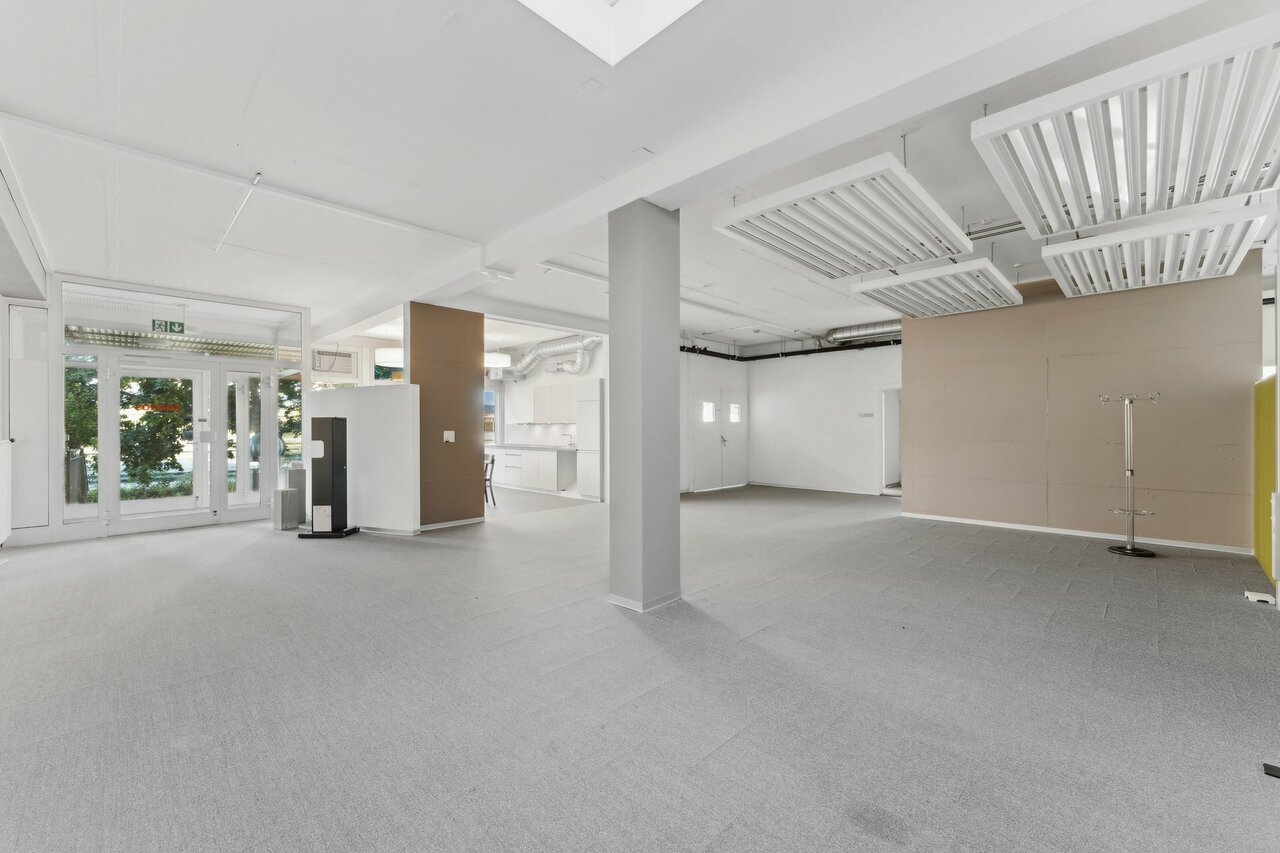 530m² ufficio, foto 8 di 10