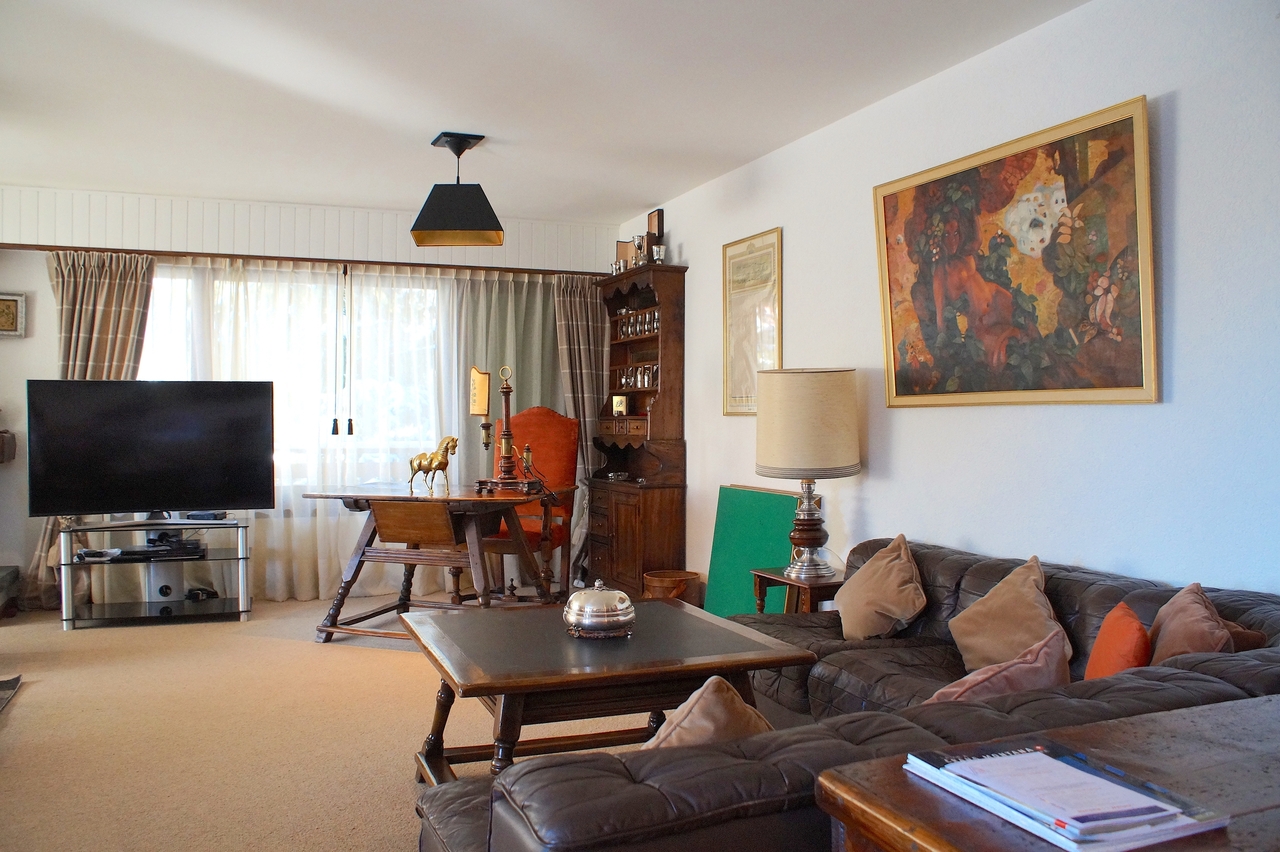 6 rooms apartment