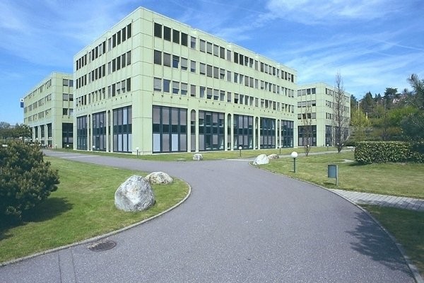 Innenparkplatz zu vermieten