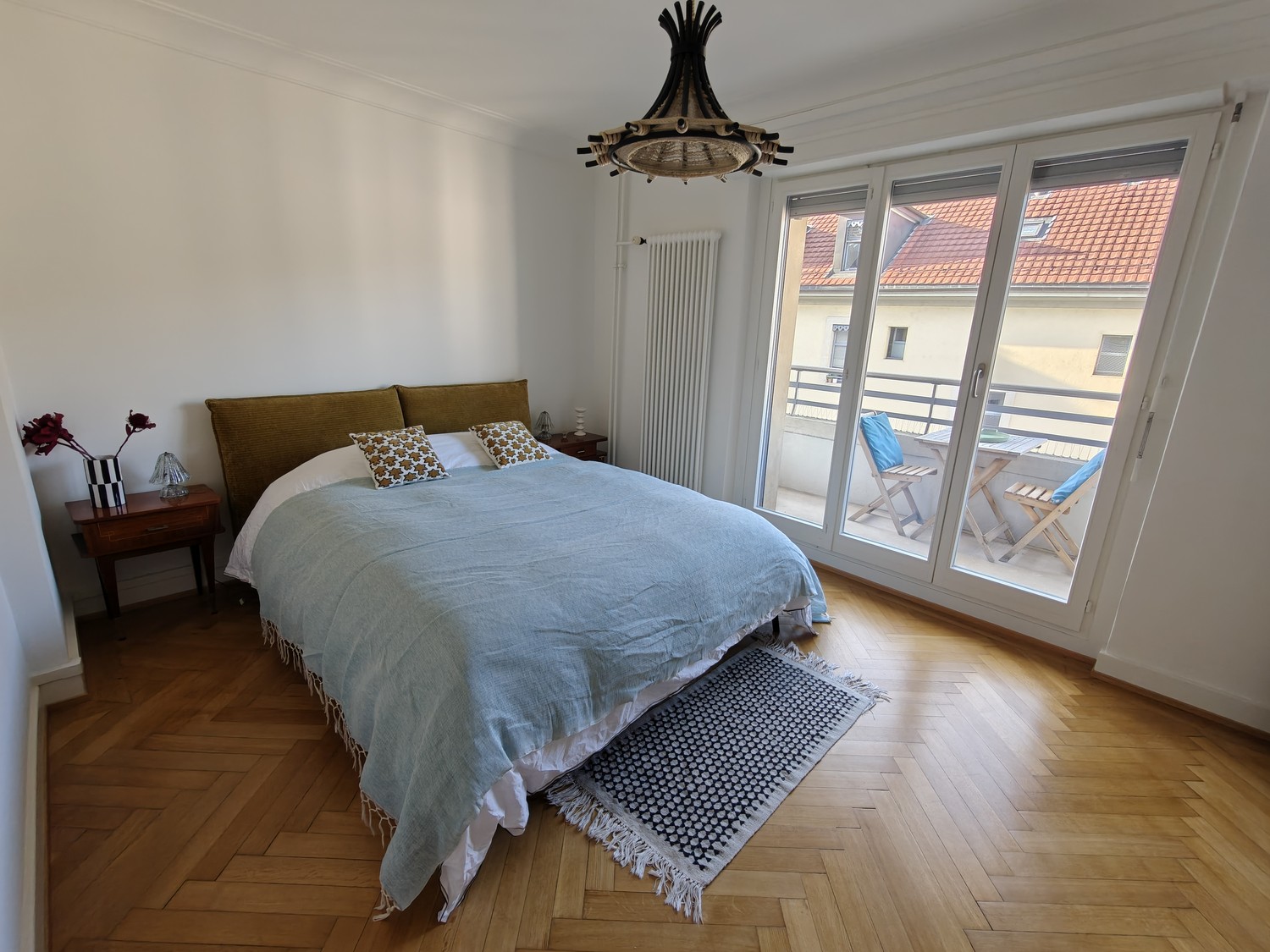 5 rooms apartment