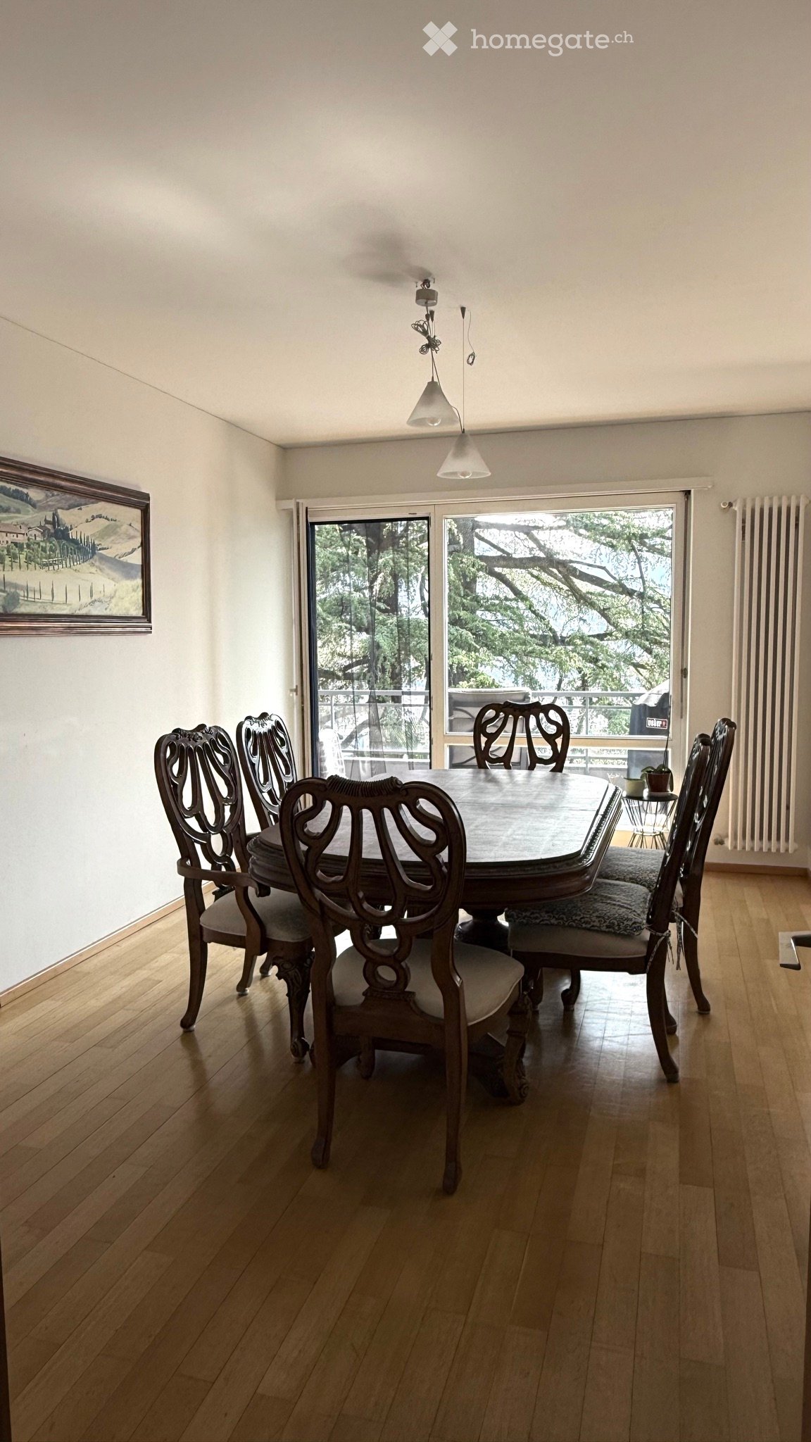 5 rooms apartment