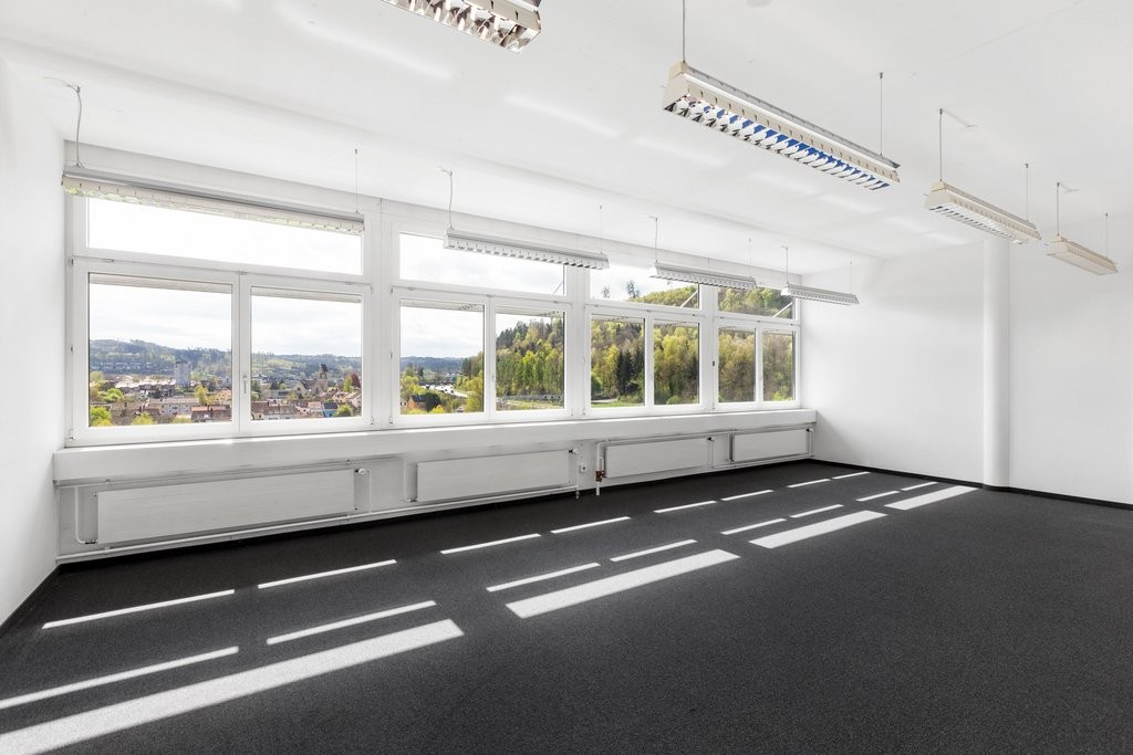 280m² commerciale