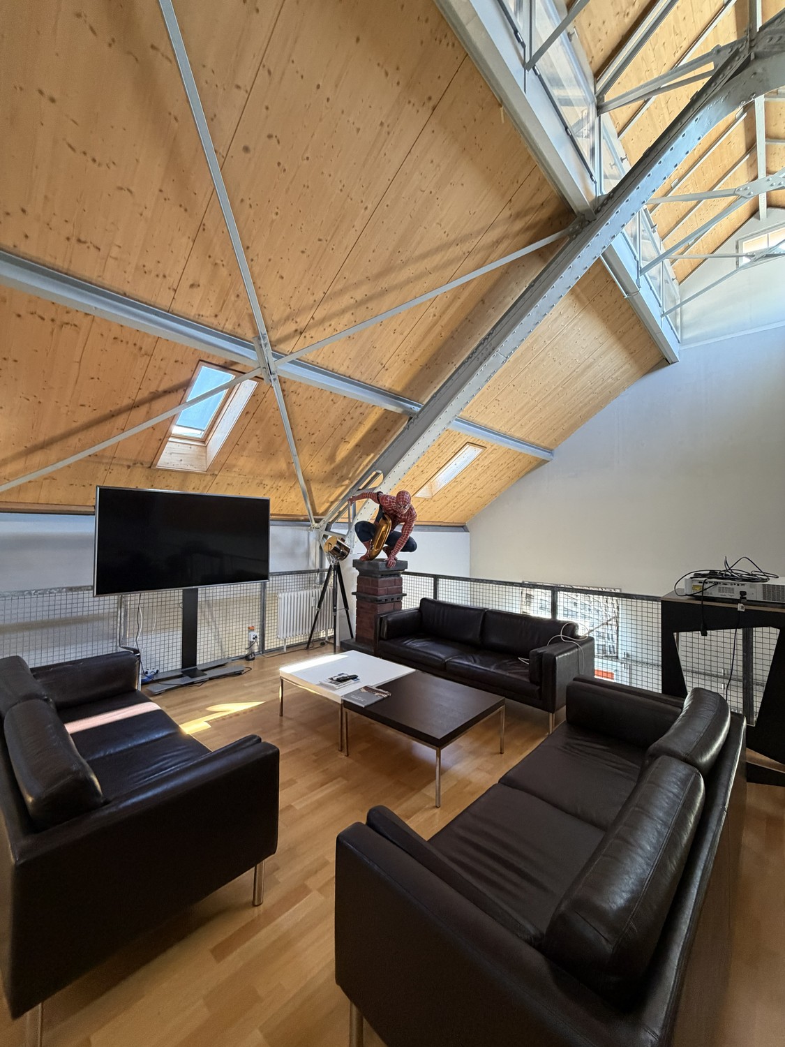 673m² ufficio