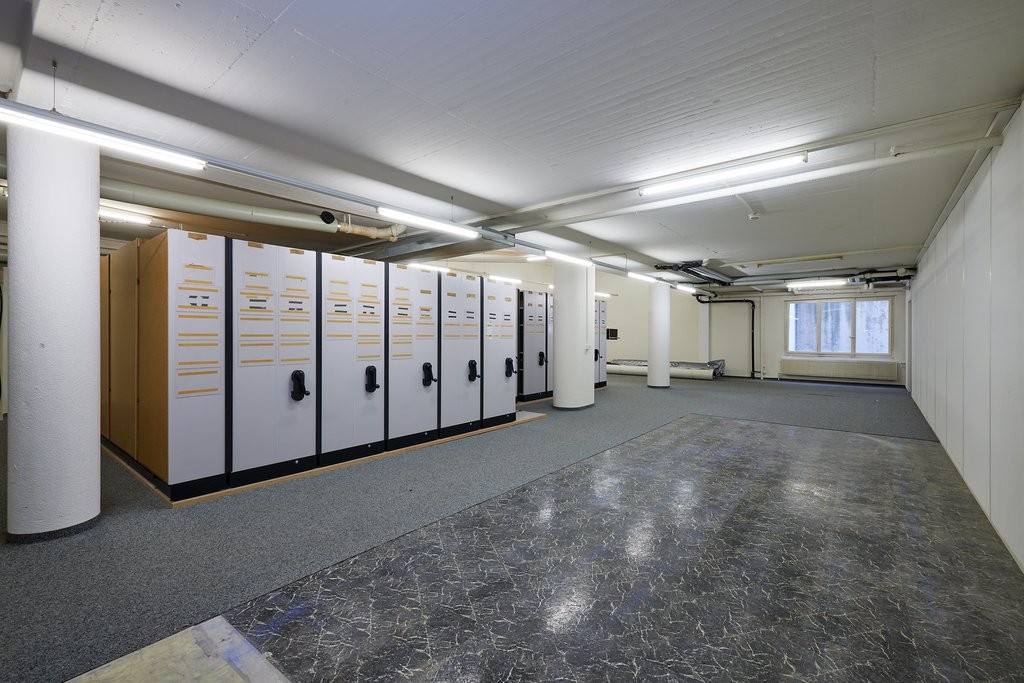Locale di deposito di 366m²