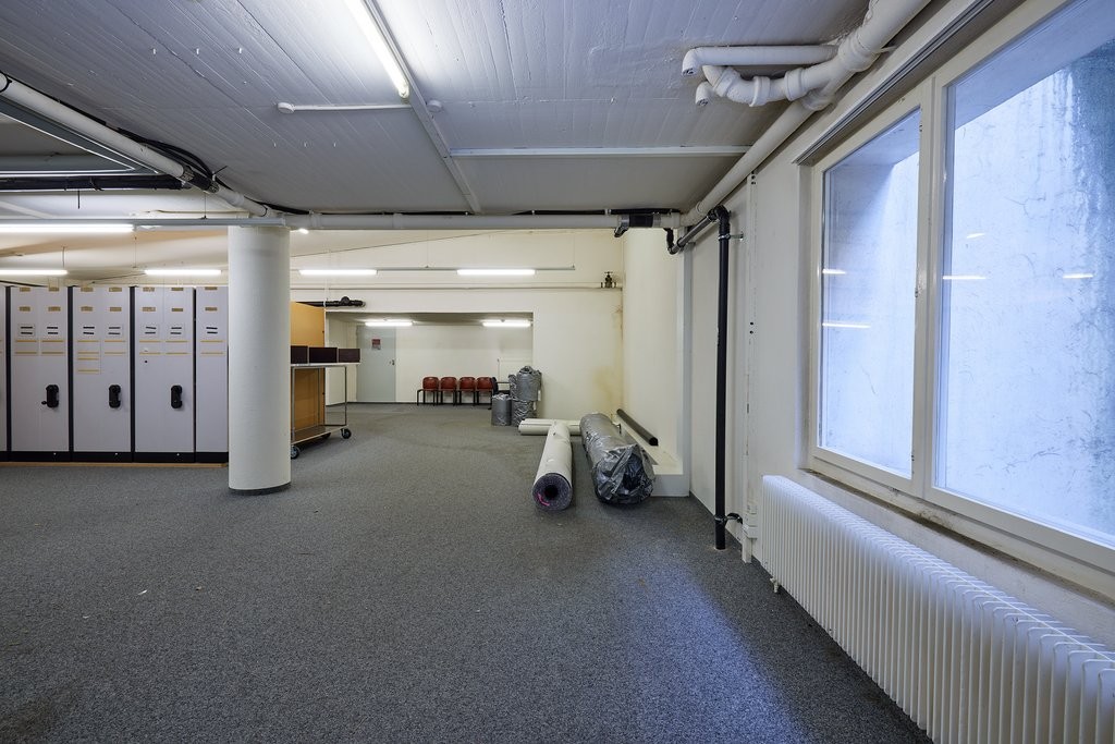 Locale di deposito di 366m²