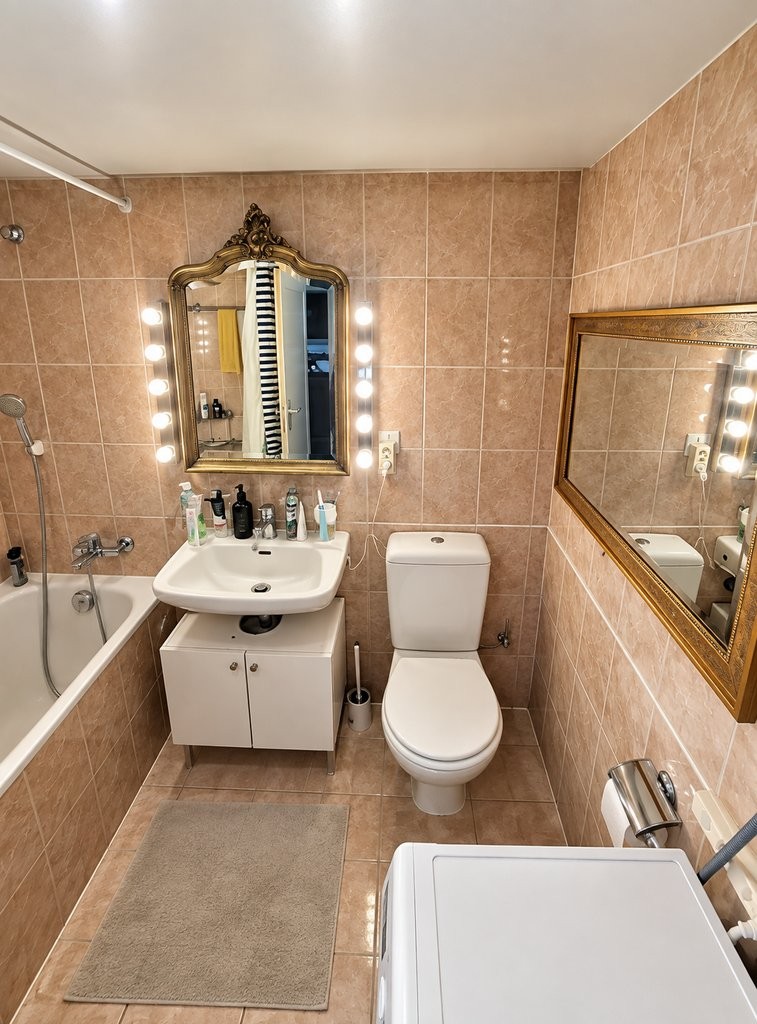 4 rooms attic flat